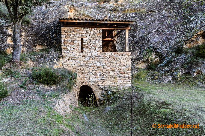 Molí Fariner del Barranc de Sant Medard, Benavarri, Ribagorça. Osca, Aragó. Montsec d'Estall.